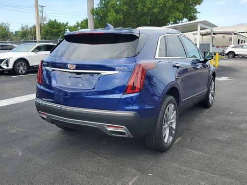 2025 Cadillac XT5 Premium Luxury