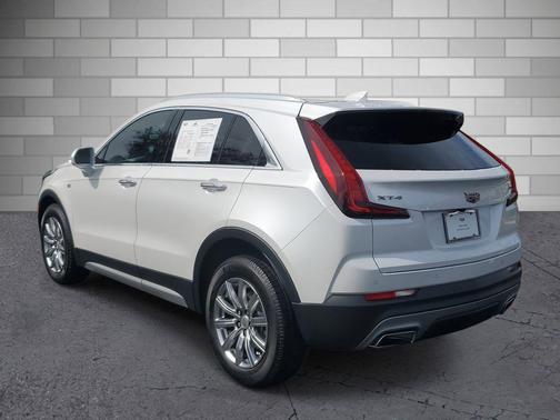 2020 Cadillac XT4 Premium Luxury