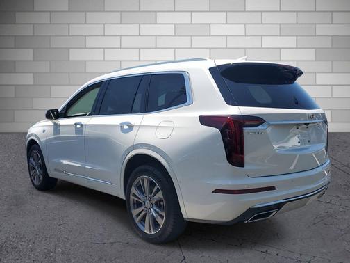 2025 Cadillac XT6 Premium Luxury FWD