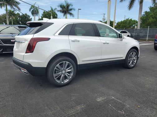 2025 Cadillac XT5 Premium Luxury