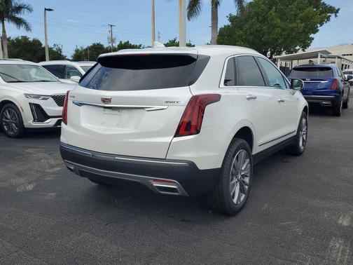 2025 Cadillac XT5 Premium Luxury
