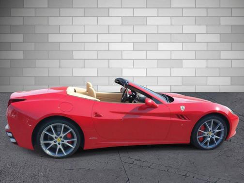 2010 Ferrari California Base