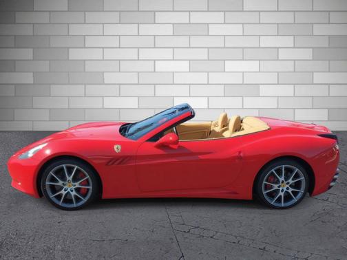 2010 Ferrari California Base