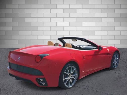 2010 Ferrari California Base