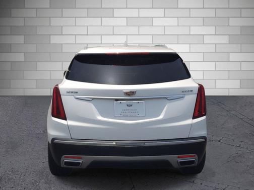 Crystal White Tricoat 2023 Cadillac XT5 Premium Luxury