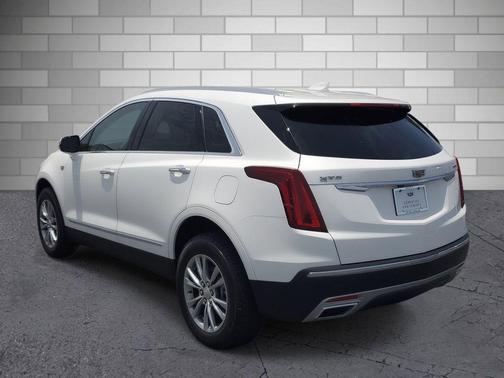 Crystal White Tricoat 2023 Cadillac XT5 Premium Luxury