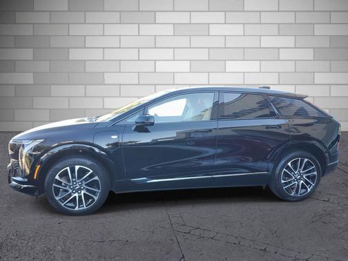 2025 Cadillac OPTIQ Sport 2 AWD