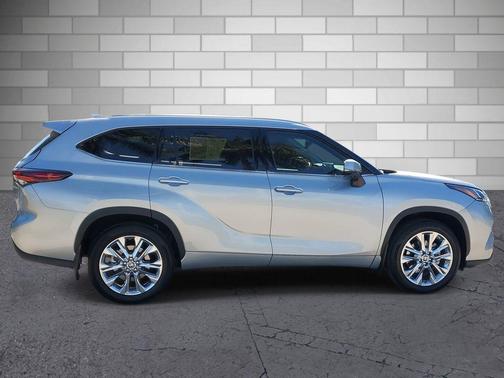 2024 Toyota Highlander Hybrid Limited
