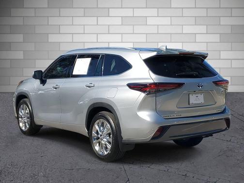 2024 Toyota Highlander Hybrid Limited