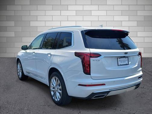 2023 Cadillac XT6 Premium Luxury FWD