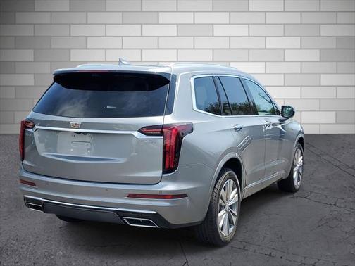 2025 Cadillac XT6 Premium Luxury FWD