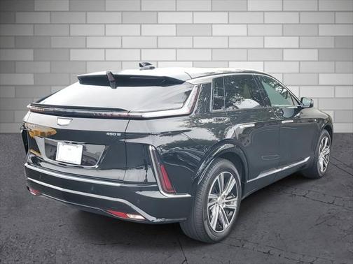 2024 Cadillac LYRIQ Luxury w/1SD