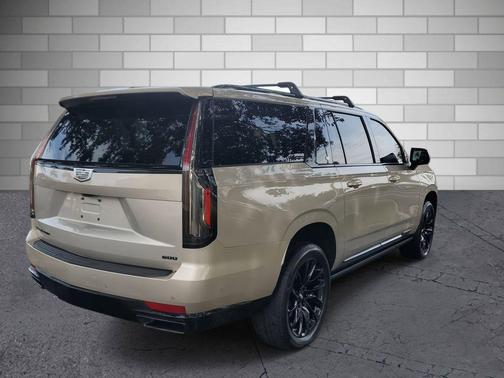 2022 Cadillac Escalade ESV Sport