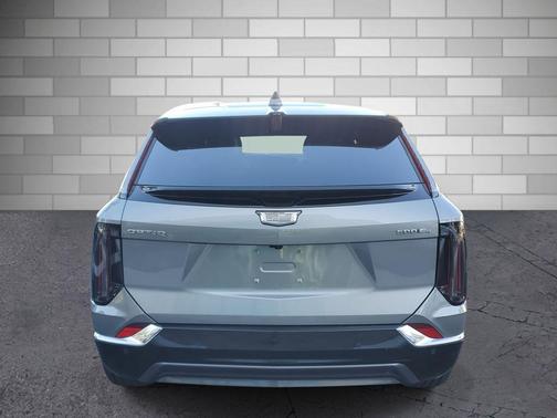 2025 Cadillac OPTIQ Luxury 2 AWD