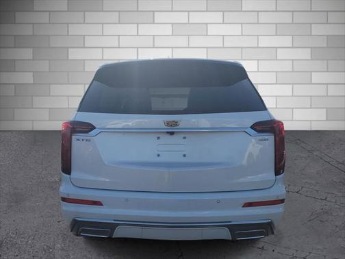 2025 Cadillac XT6 Premium Luxury FWD