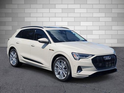 2021 Audi e-tron Prestige