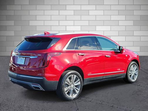 2023 Cadillac XT5 Premium Luxury