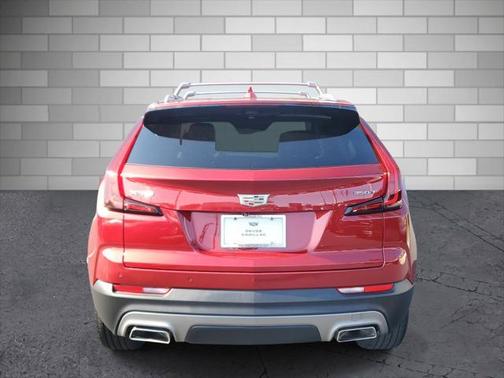 2022 Cadillac XT4 Premium Luxury