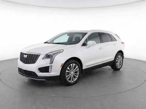 Crystal White Tricoat 2023 Cadillac XT5 Premium Luxury