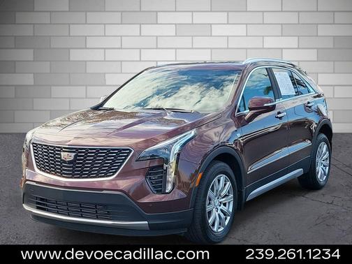 2022 Cadillac XT4 Premium Luxury