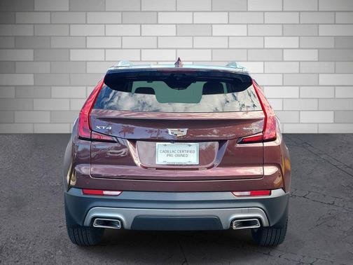 2022 Cadillac XT4 Premium Luxury