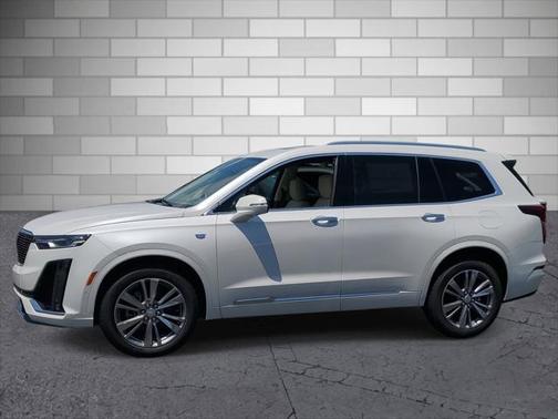 2025 Cadillac XT6 Premium Luxury FWD