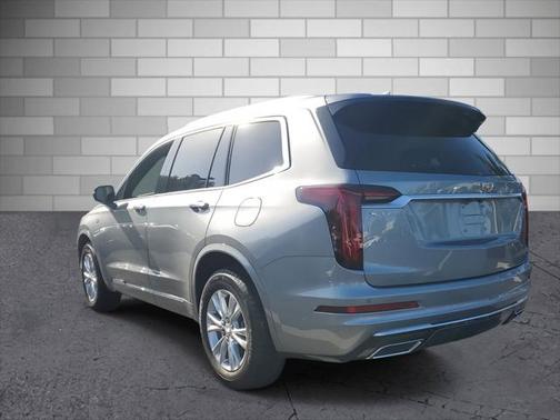 2025 Cadillac XT6 Luxury FWD