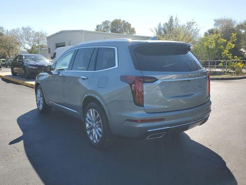 2023 Cadillac XT6 Premium Luxury FWD