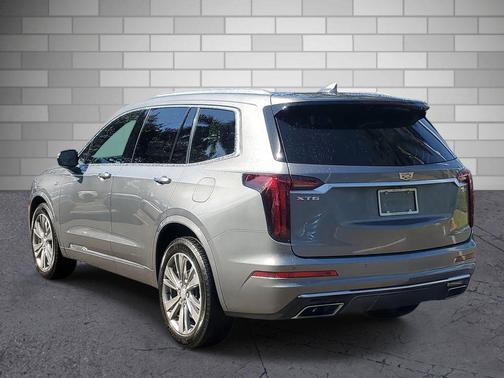 2022 Cadillac XT6 Premium Luxury FWD