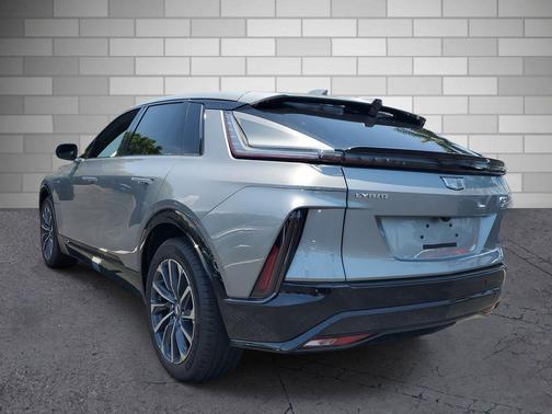 2025 Cadillac LYRIQ Sport