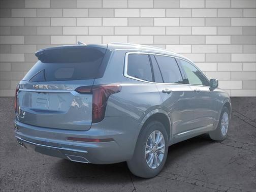 2025 Cadillac XT6 Luxury FWD