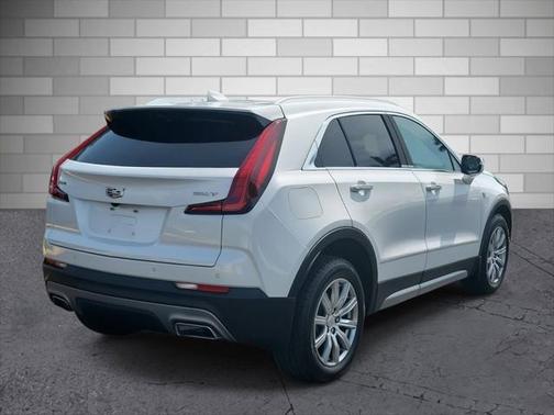2022 Cadillac XT4 Premium Luxury