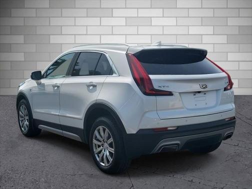2022 Cadillac XT4 Premium Luxury