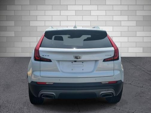 2022 Cadillac XT4 Premium Luxury