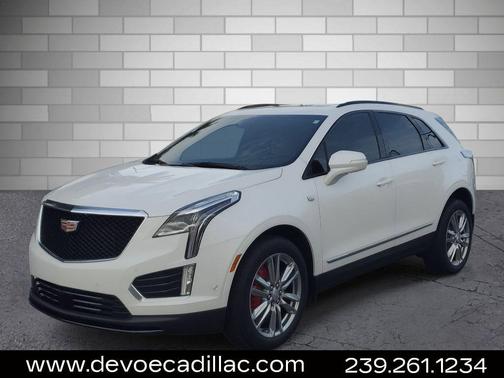 Crystal White Tricoat 2026 Cadillac XT5 Sport