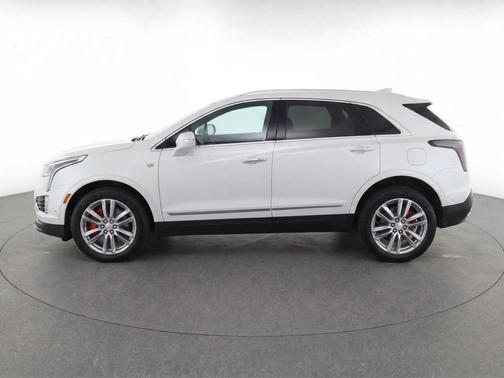 Crystal White Tricoat 2026 Cadillac XT5 Sport