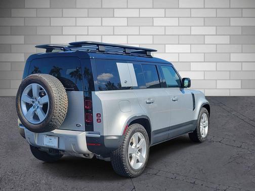 2020 Land Rover Defender 110 First Edition