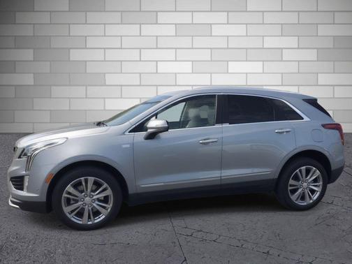 Argent Silver Metallic 2024 Cadillac XT5 Premium Luxury