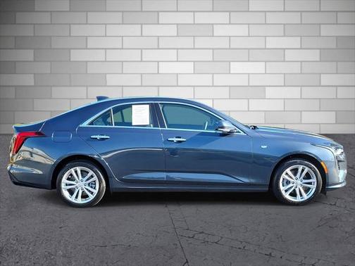 2021 Cadillac CT4 Luxury