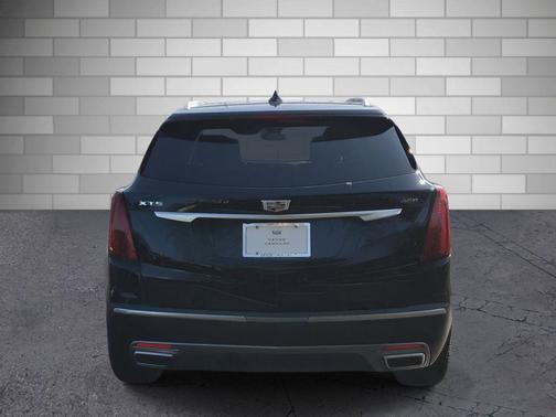 Dark Moon Blue Metallic 2021 Cadillac XT5 Premium Luxury