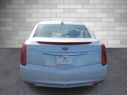2017 Cadillac XTS Luxury
