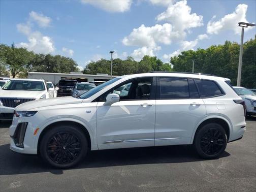 2025 Cadillac XT6 Sport AWD