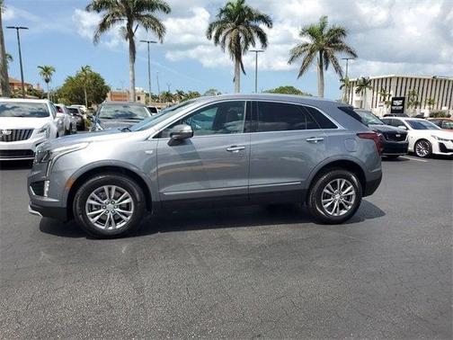 2022 Cadillac XT5 Premium Luxury