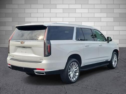 2022 Cadillac Escalade ESV Premium Luxury