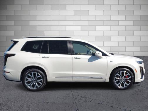 2022 Cadillac XT6 Sport AWD