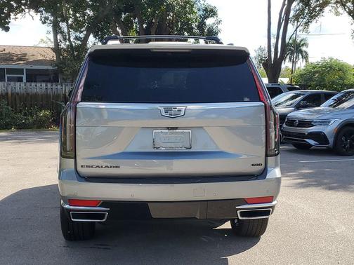 2023 Cadillac Escalade Premium Luxury