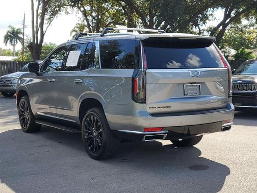 2023 Cadillac Escalade Premium Luxury