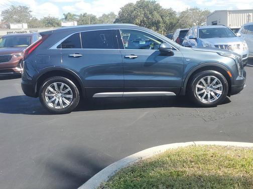 2019 Cadillac XT4 Premium Luxury