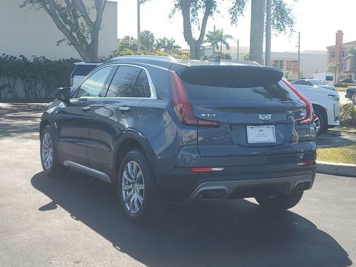 2019 Cadillac XT4 Premium Luxury