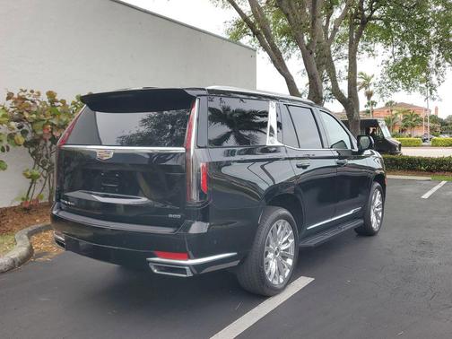 2023 Cadillac Escalade Premium Luxury